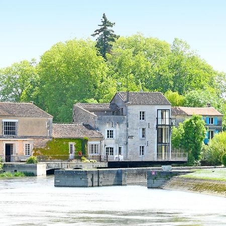 Apartamento Quai 3 Loft Moderne Et Lumineux Les Pieds Dans L'Eau Jarnac Exterior foto